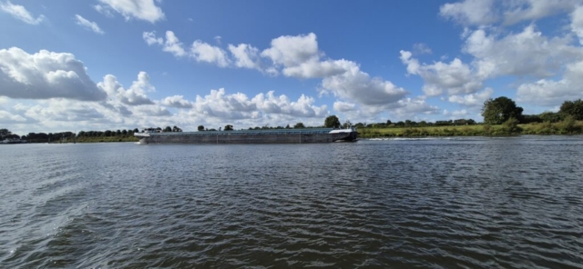 Fergesteuerter Frachter