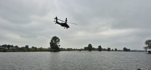 Begleitschutz im Tiefflug