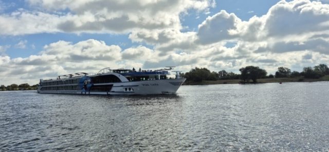 Viva Tiara überholt uns