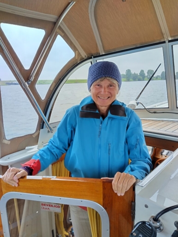 Brigitte gewappnet für kühle Brisen