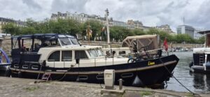 Im Päckli im Hafen Arsenal in Paris