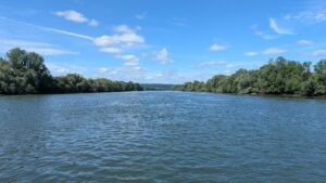 Auf der Seine in Gezeitengewässern