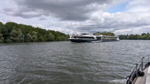 Flusskreuzfahrtschiff