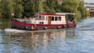 Schönes Freizeitschiff