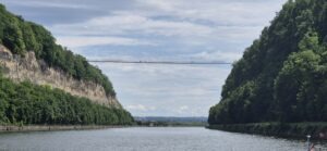 Neue Hängebrücke bei Lanaye