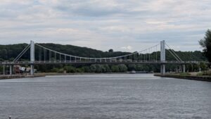 Kurz vor der Schleuse Lanaye